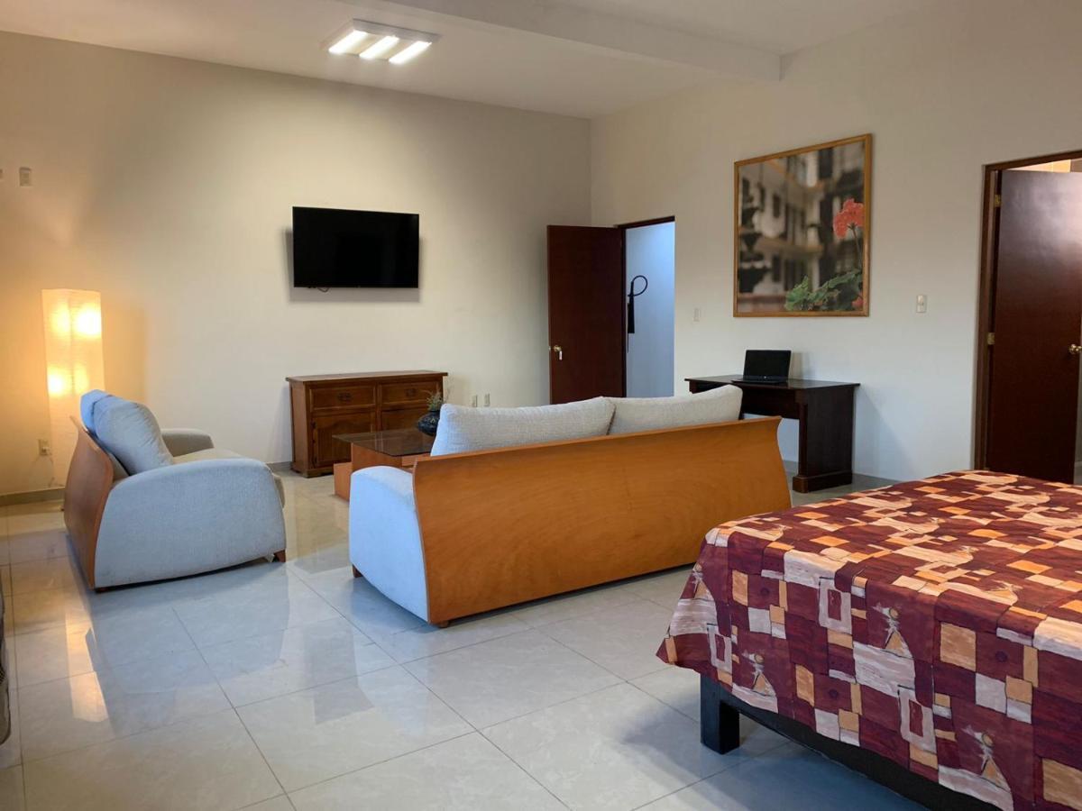 Cinco De Mayo Hotel Querétaro Екстериор снимка